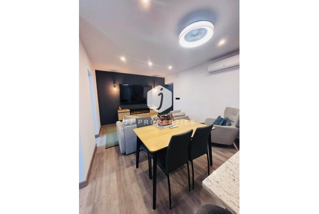 Resale - Chalet -
San Miguel de Salinas - Inland