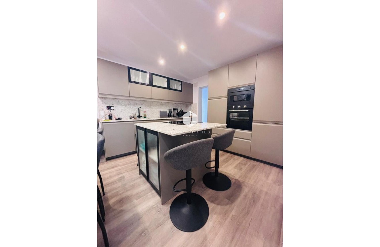 Resale - Chalet -
San Miguel de Salinas - Inland