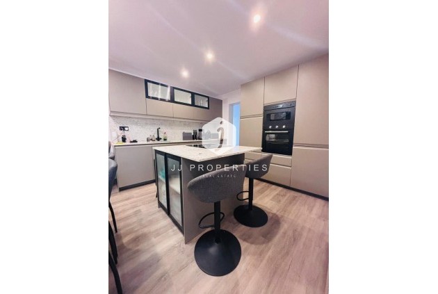 Resale - Chalet -
San Miguel de Salinas - Inland