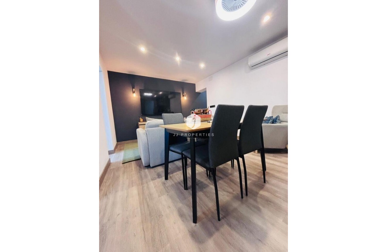 Resale - Chalet -
San Miguel de Salinas - Inland