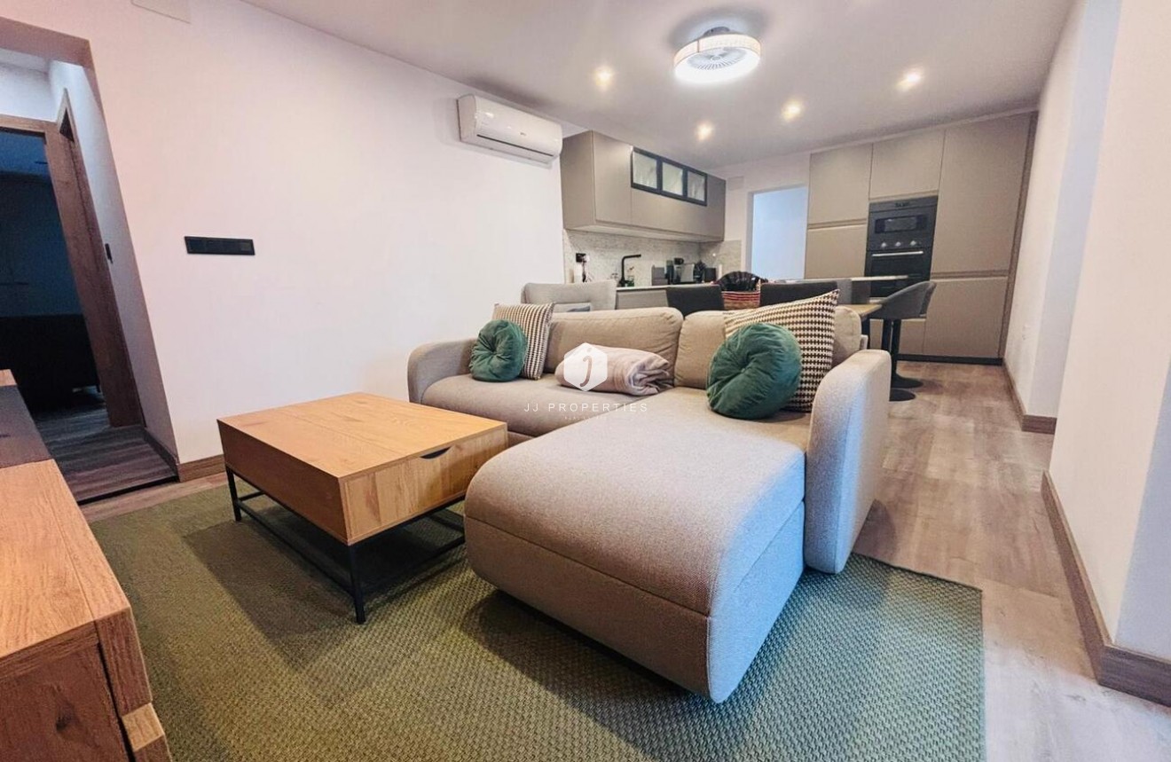 Resale - Chalet -
San Miguel de Salinas - Inland