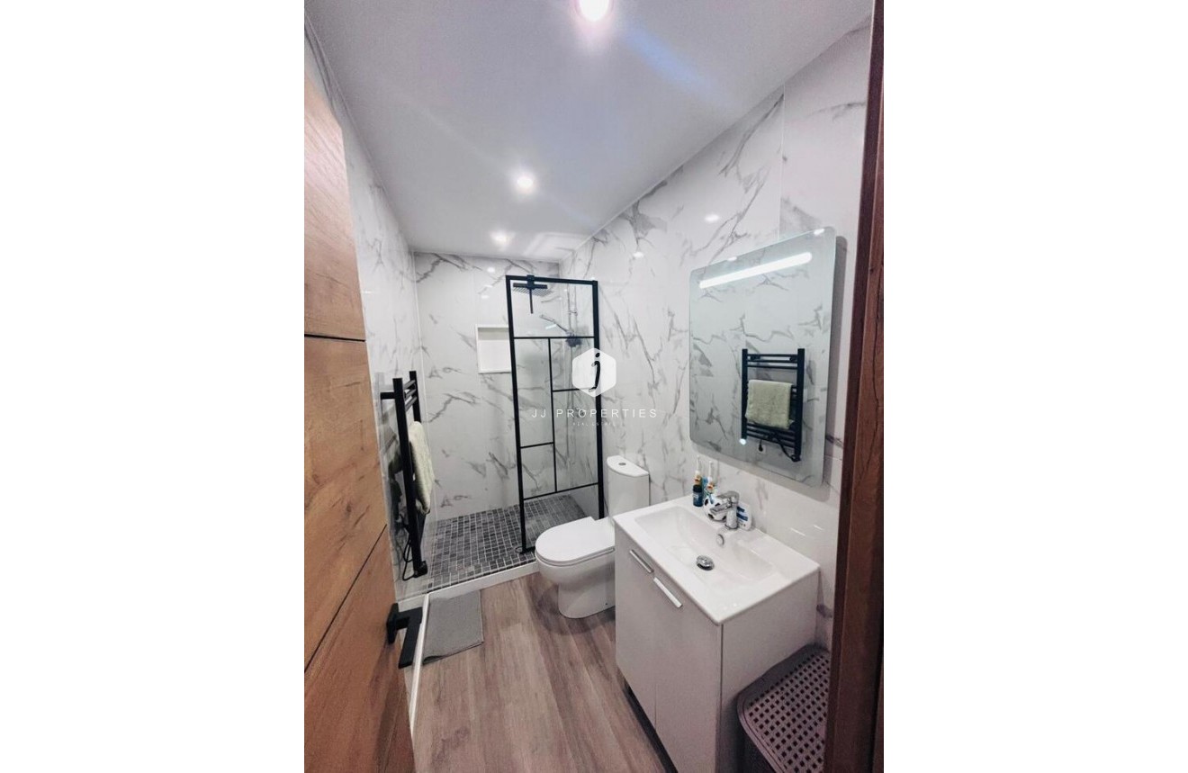 Resale - Chalet -
San Miguel de Salinas - Inland