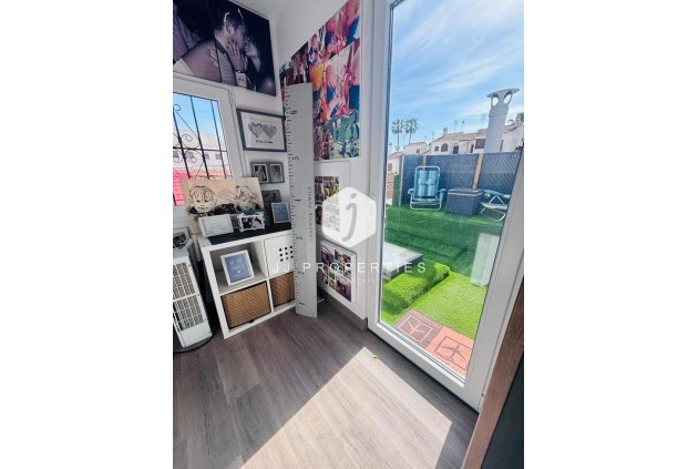 Resale - Chalet -
San Miguel de Salinas - Inland