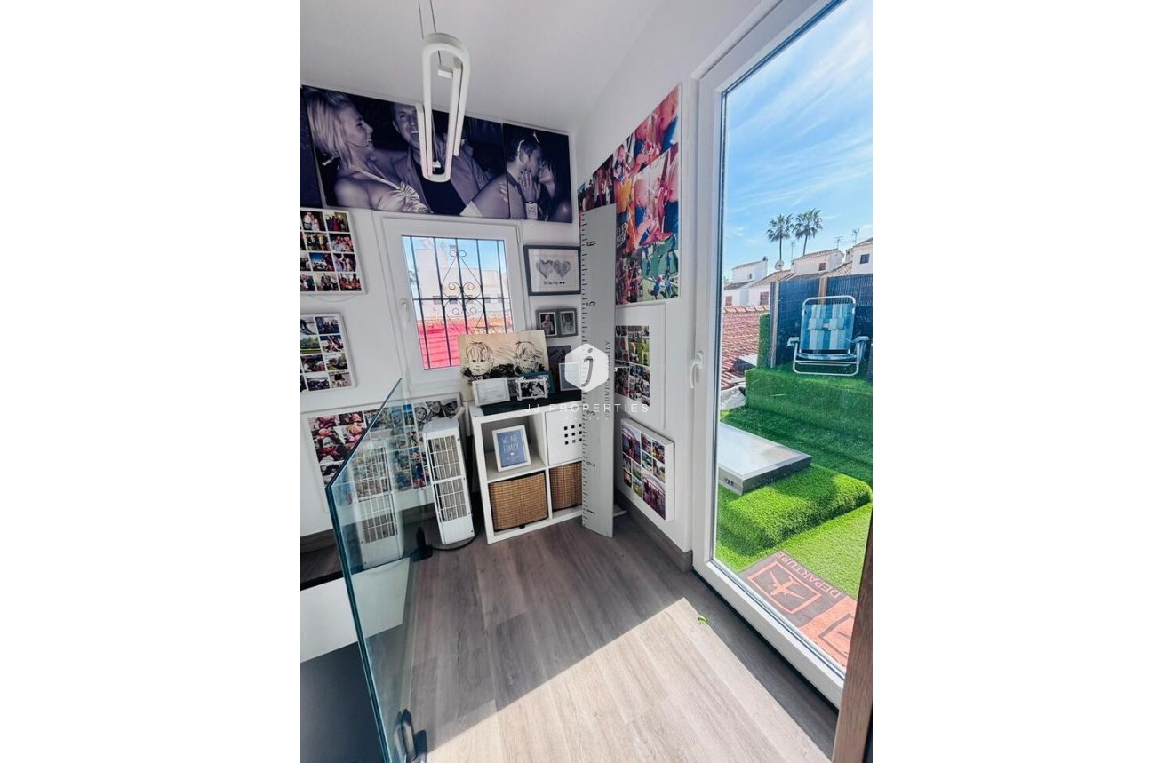 Resale - Chalet -
San Miguel de Salinas - Inland