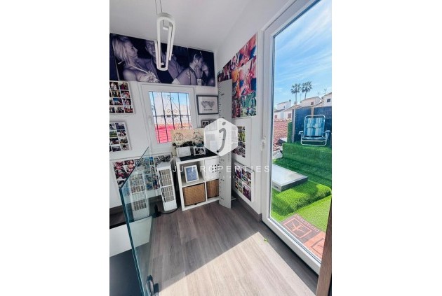 Resale - Chalet -
San Miguel de Salinas - Inland