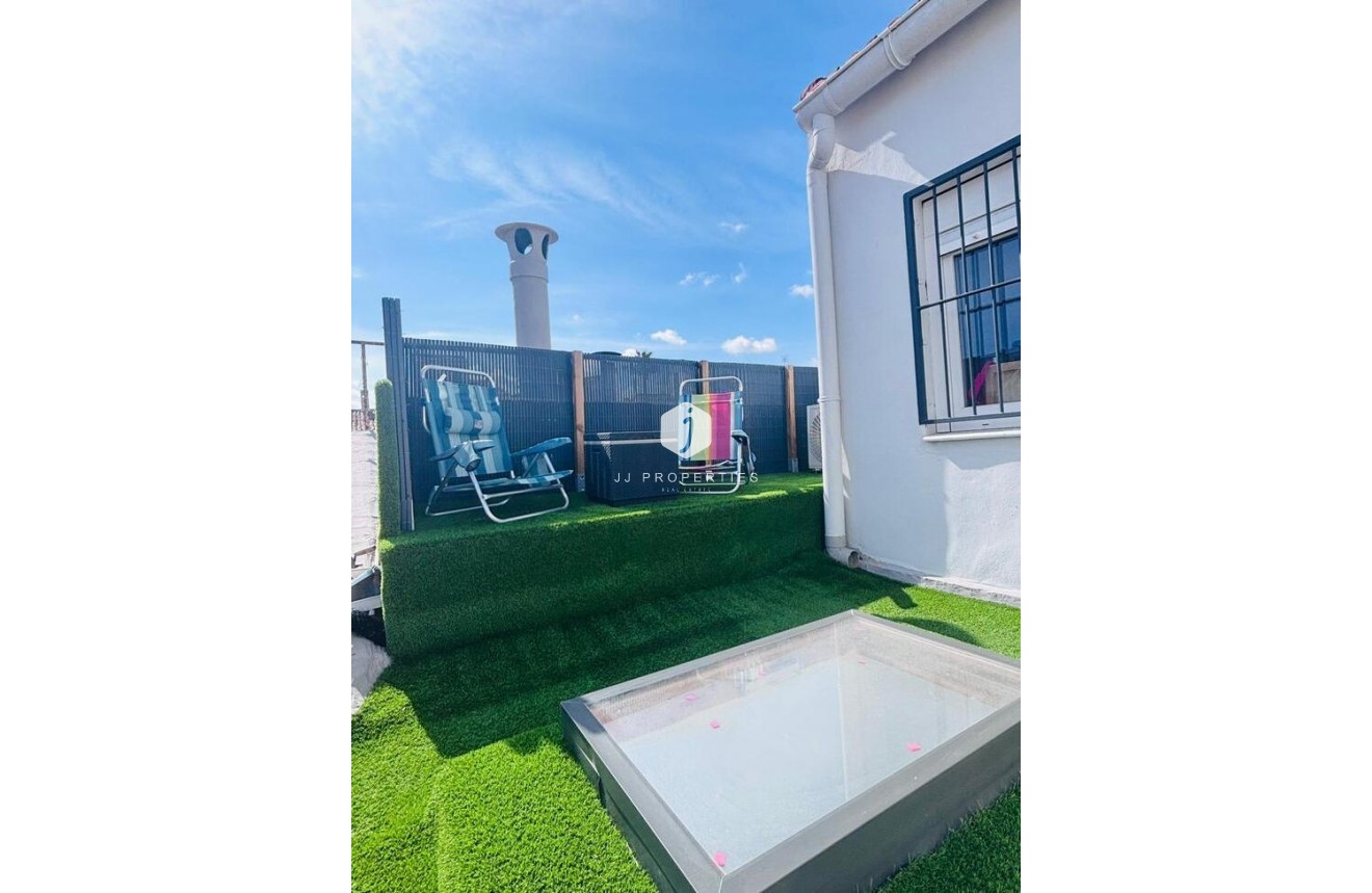 Resale - Chalet -
San Miguel de Salinas - Inland