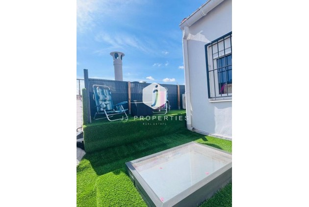 Resale - Chalet -
San Miguel de Salinas - Inland