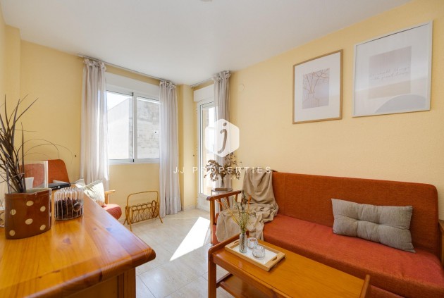 Resale - Apartment / flat -
Torrevieja - Playa del Cura