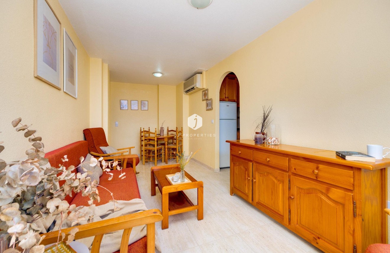 Resale - Apartment / flat -
Torrevieja - Playa del Cura
