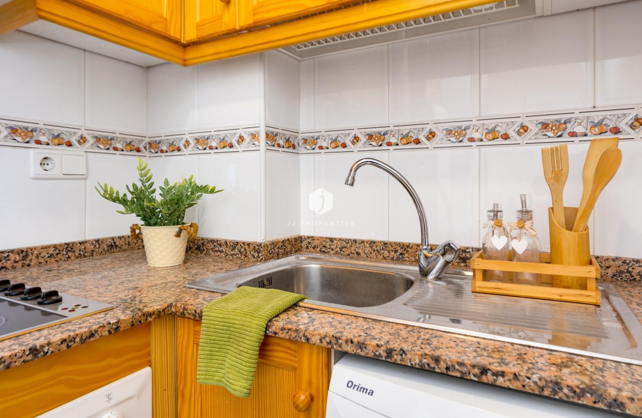 Resale - Apartment / flat -
Torrevieja - Playa del Cura
