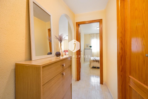 Resale - Apartment / flat -
Torrevieja - Playa del Cura