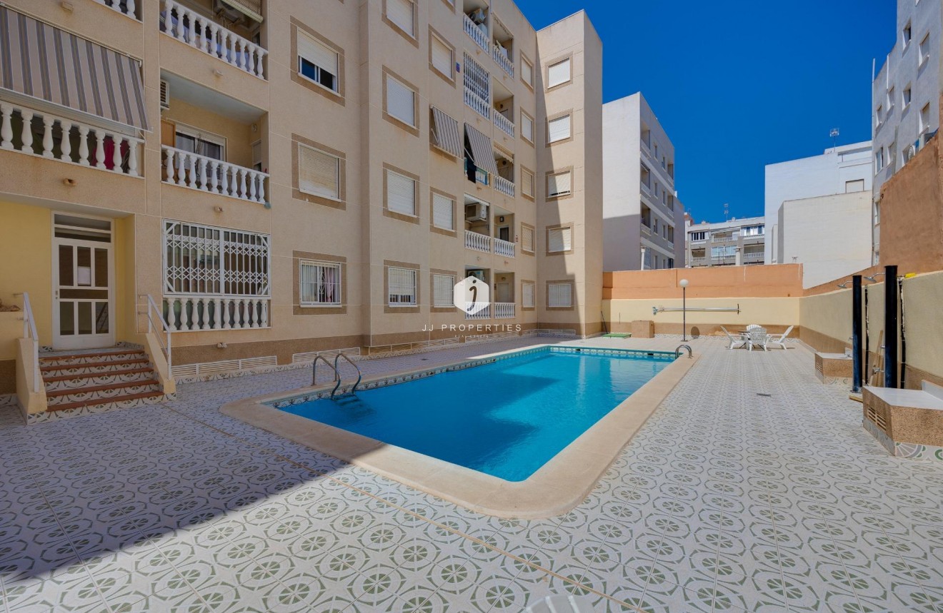 Resale - Apartment / flat -
Torrevieja - Playa del Cura