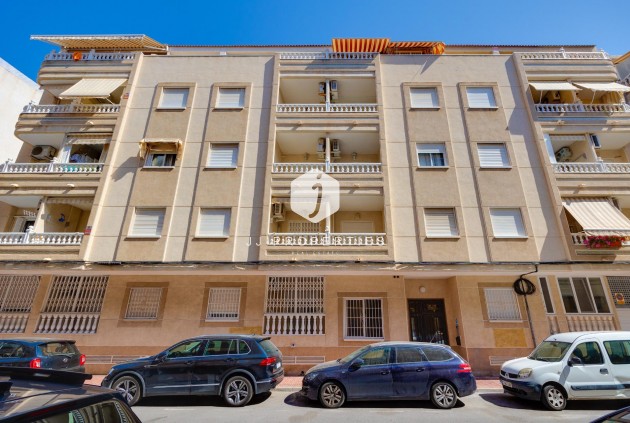 Resale - Apartment / flat -
Torrevieja - Playa del Cura