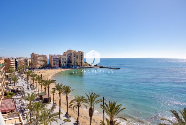 Resale - Apartment / flat -
Torrevieja - Playa del Cura