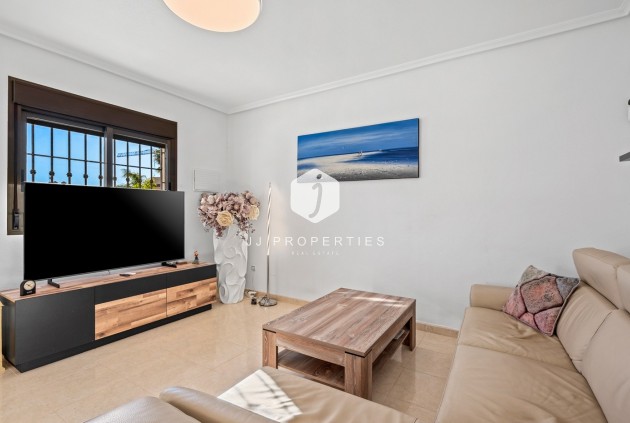 Resale - Chalet -
San Miguel de Salinas - Inland