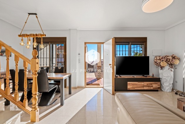 Resale - Chalet -
San Miguel de Salinas - Inland