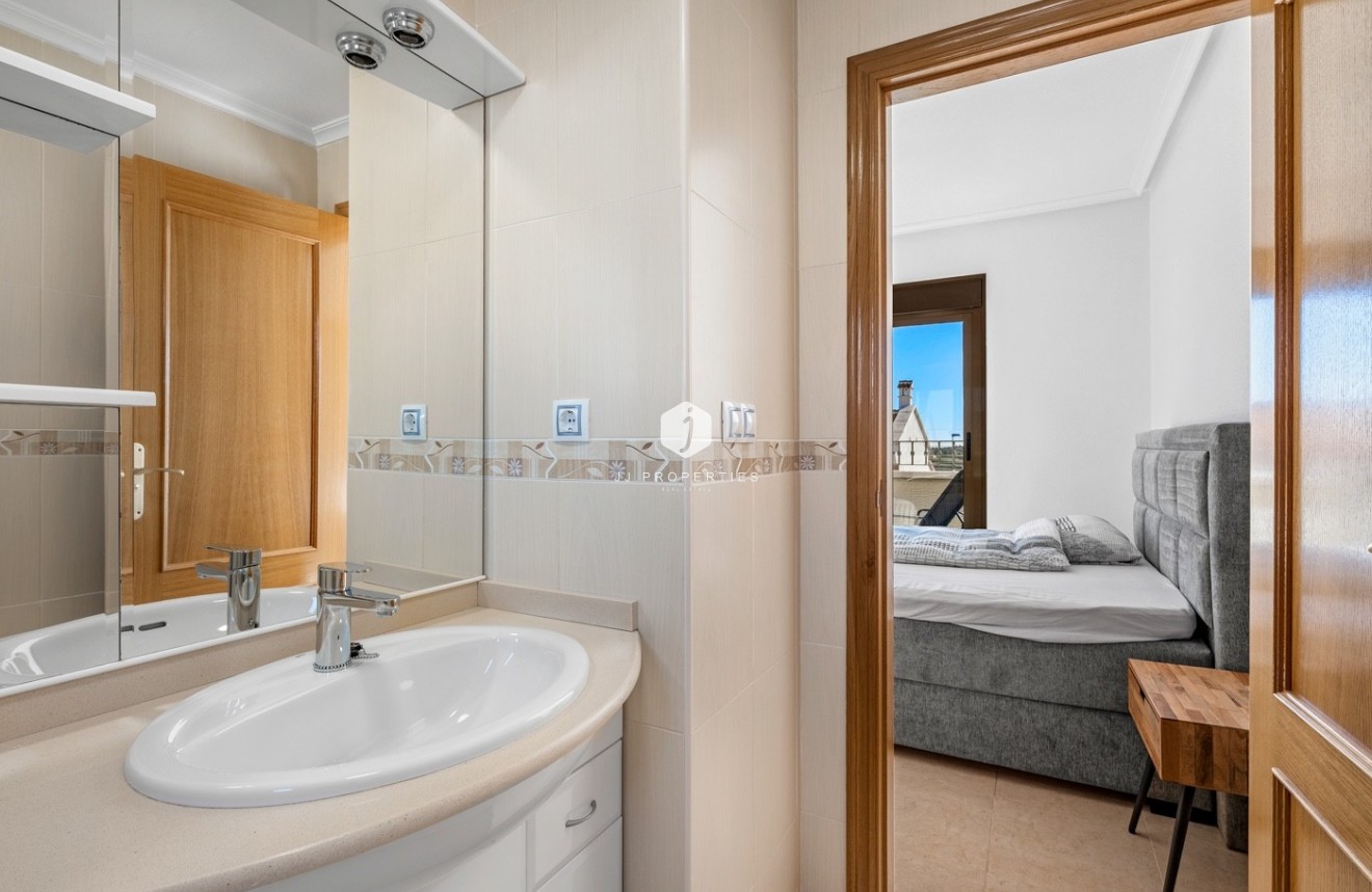 Resale - Chalet -
San Miguel de Salinas - Inland