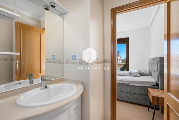 Resale - Chalet -
San Miguel de Salinas - Inland