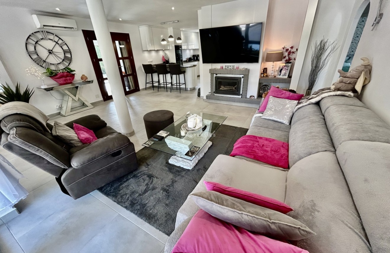 Resale - Villa -
Cabo Roig - Costa Blanca