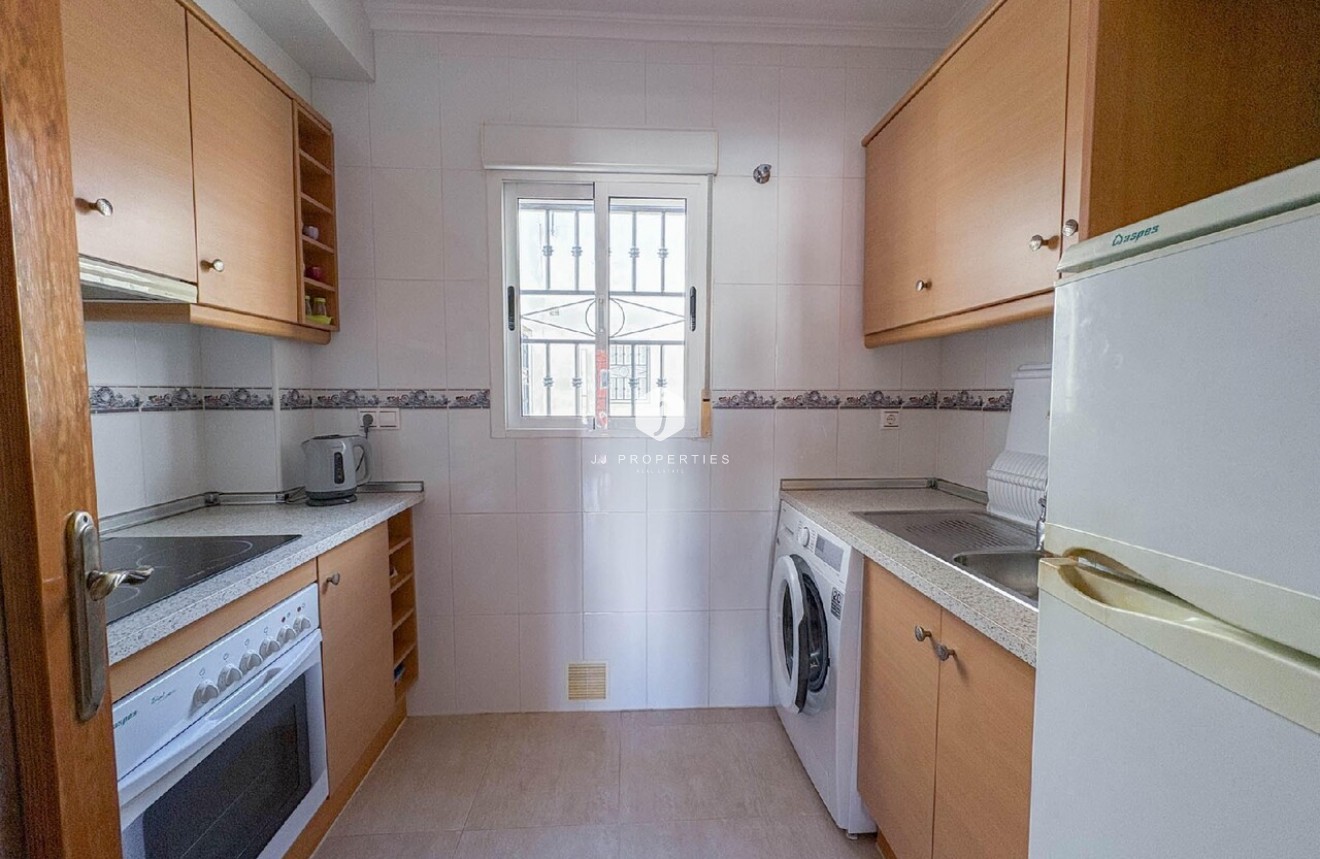 Resale - Apartment / flat -
Torrevieja - Costa Blanca