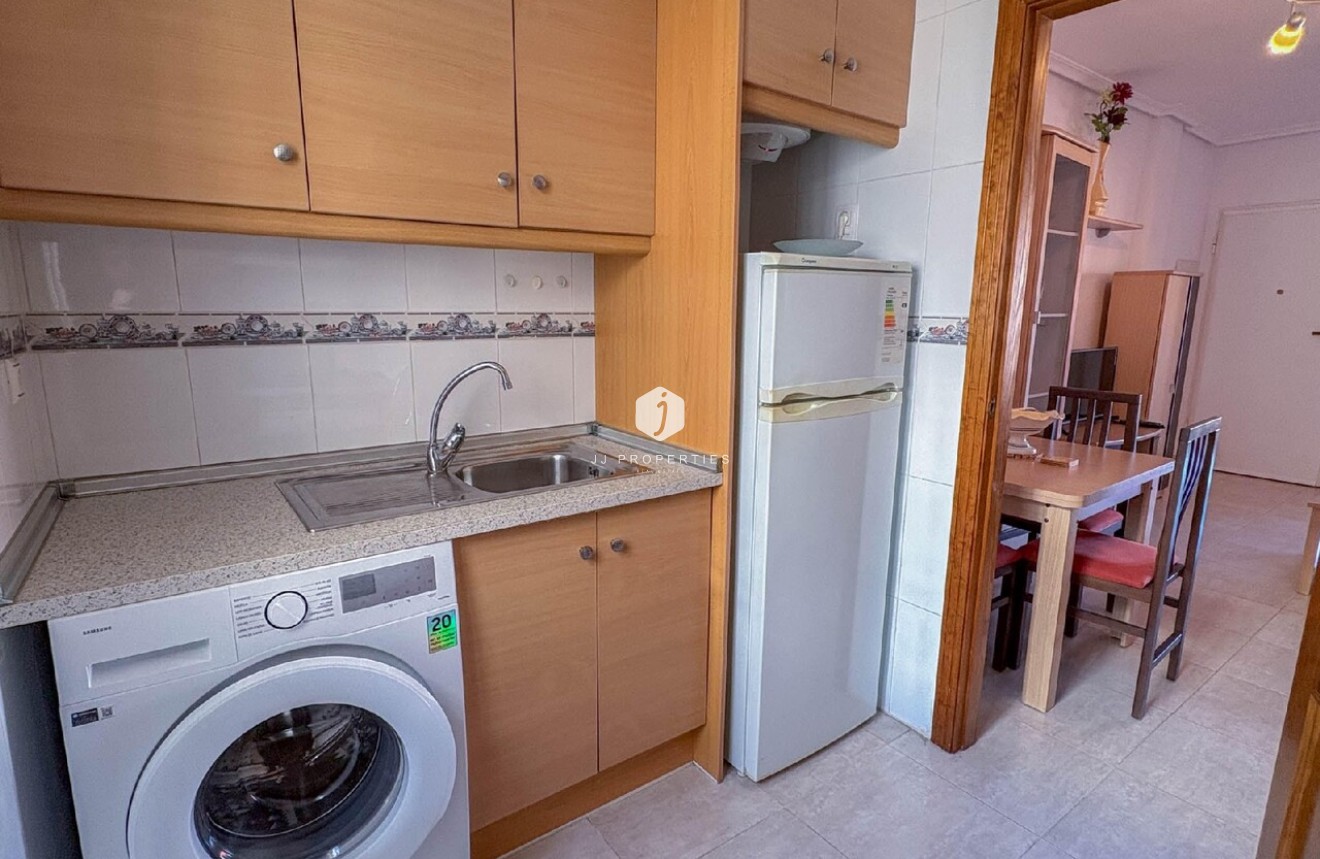 Resale - Apartment / flat -
Torrevieja - Costa Blanca