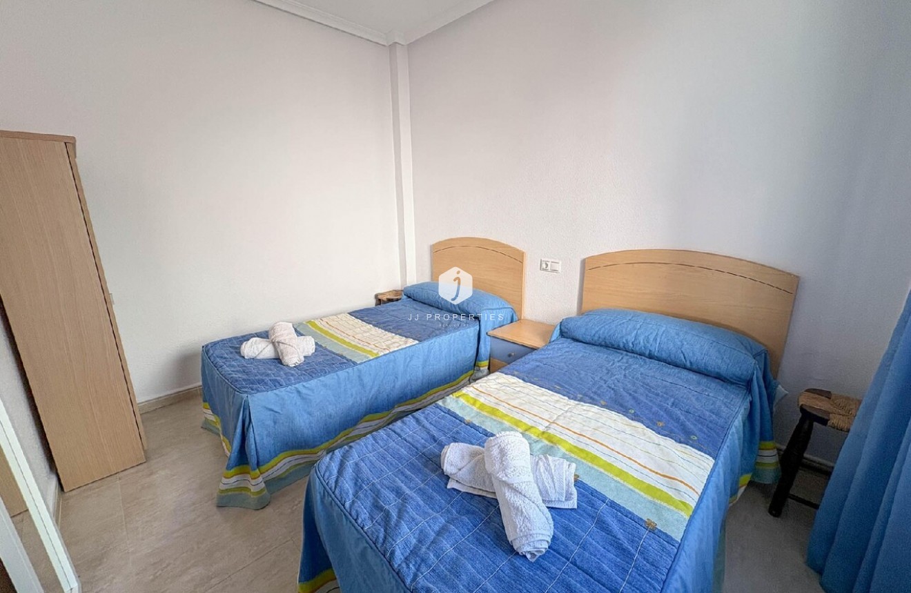 Resale - Apartment / flat -
Torrevieja - Costa Blanca