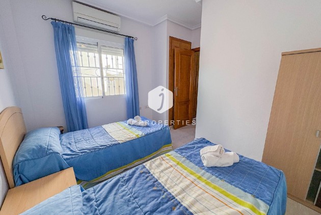 Resale - Apartment / flat -
Torrevieja - Costa Blanca