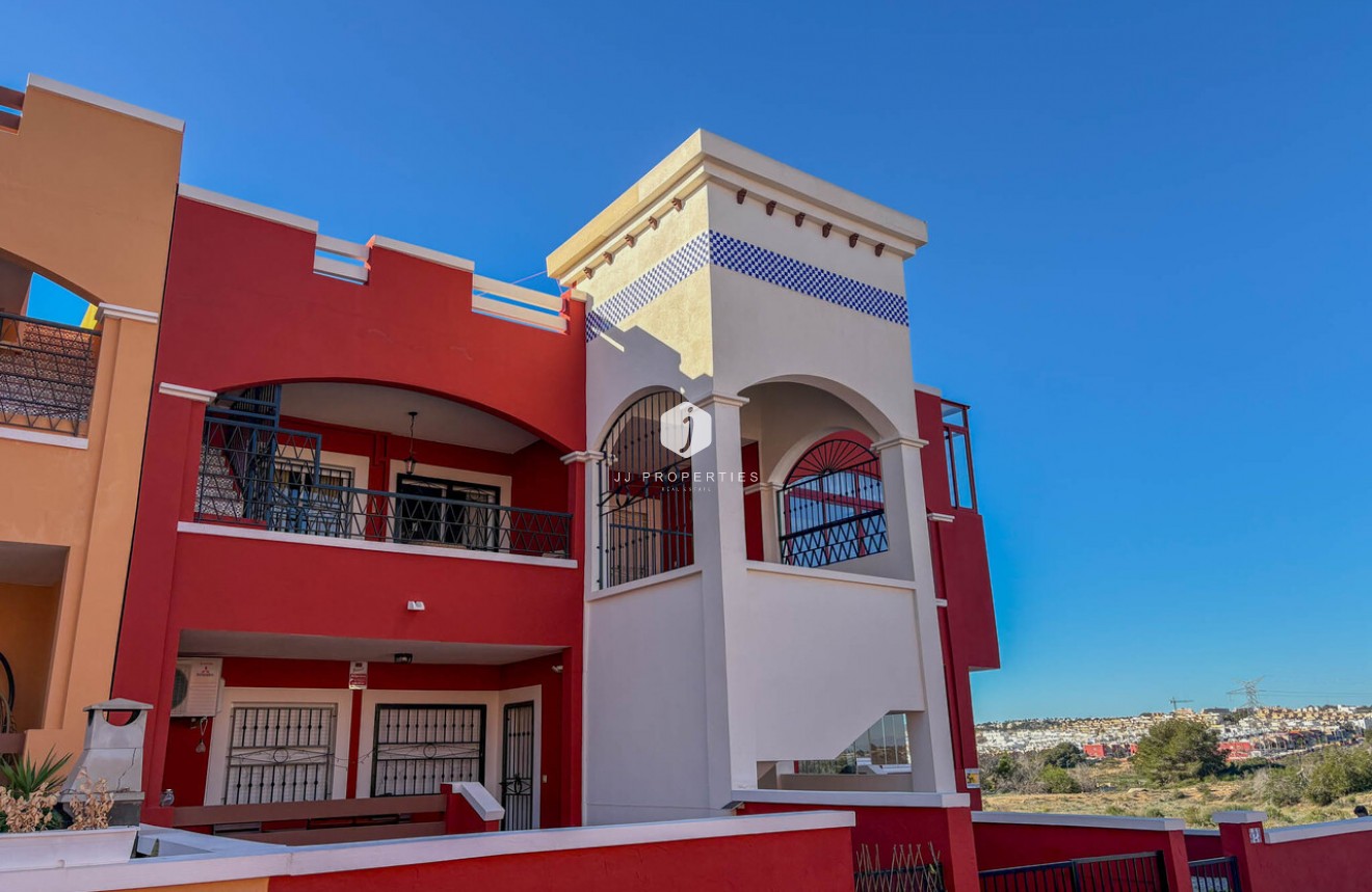Resale - Apartment / flat -
Torrevieja - Costa Blanca