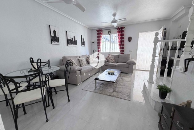 Resale - Chalet -
Orihuela Costa - Costa Blanca