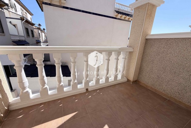 Resale - Chalet -
Orihuela Costa - Costa Blanca