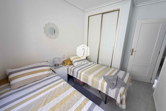 Resale - Chalet -
Orihuela Costa - Costa Blanca