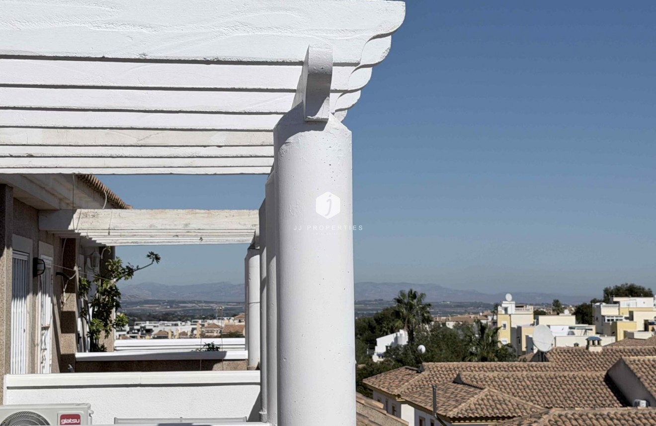 Resale - Chalet -
Orihuela Costa - Costa Blanca