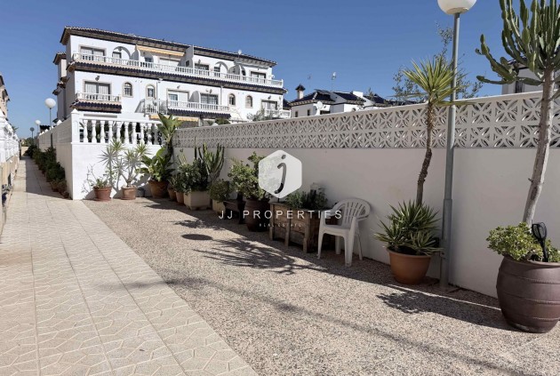 Resale - Chalet -
Orihuela Costa - Costa Blanca