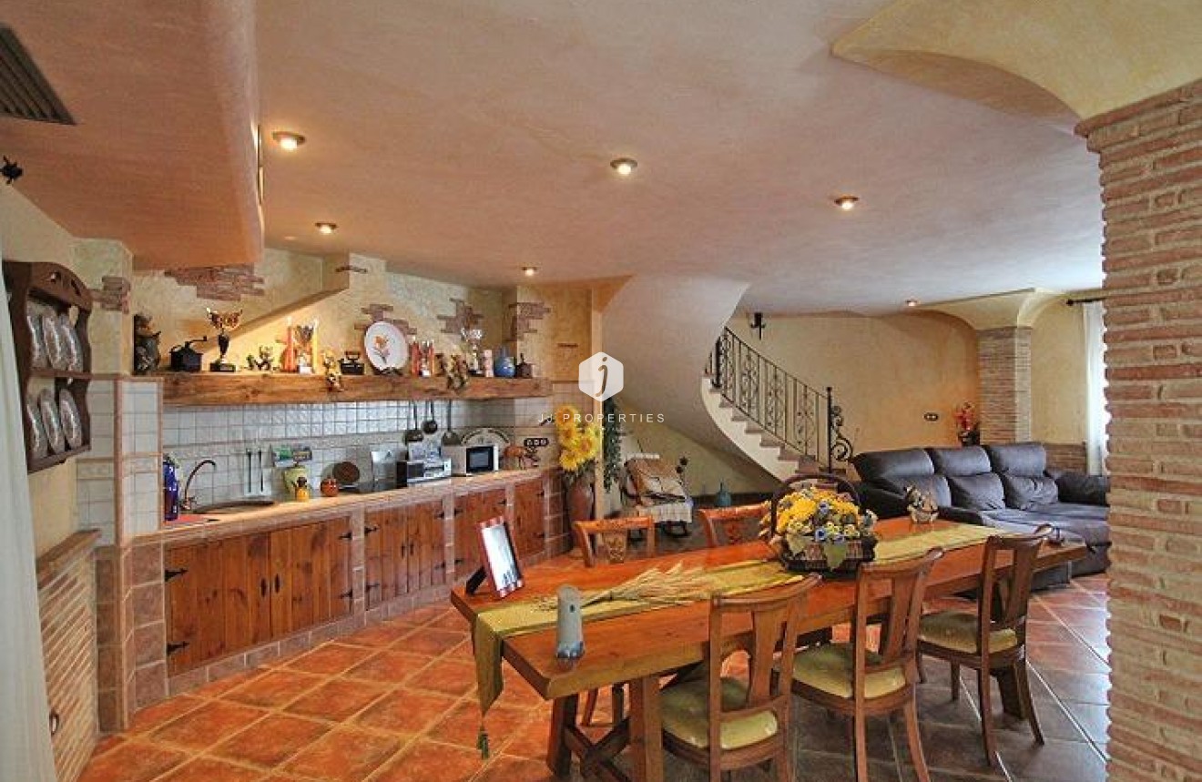 Resale - Villa -
Formentera del Segura - Formentera De Segura