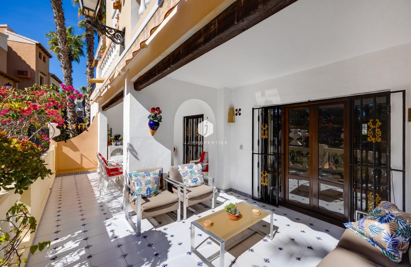 Resale - Apartment / flat -
Torrevieja - Playa de los Locos