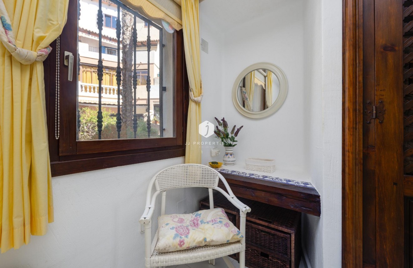 Resale - Apartment / flat -
Torrevieja - Playa de los Locos