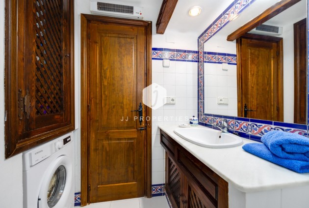 Resale - Apartment / flat -
Torrevieja - Playa de los Locos