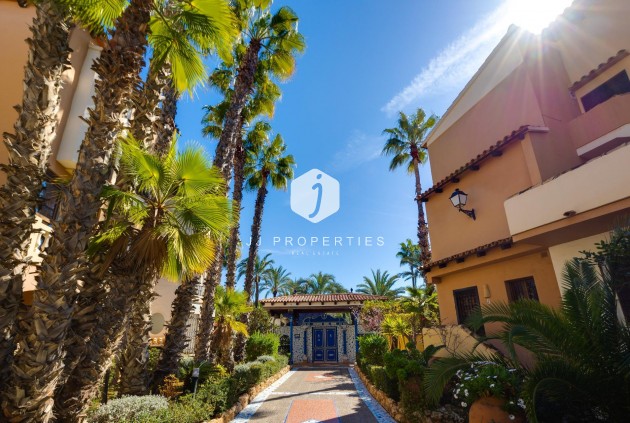 Resale - Apartment / flat -
Torrevieja - Playa de los Locos