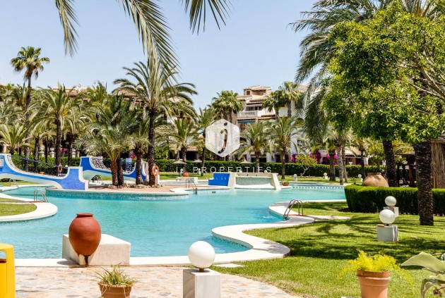 Resale - Apartment / flat -
Torrevieja - Playa de los Locos