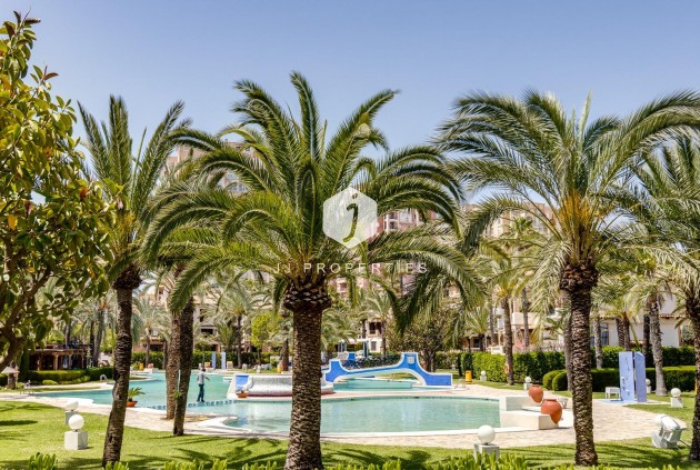 Resale - Apartment / flat -
Torrevieja - Playa de los Locos