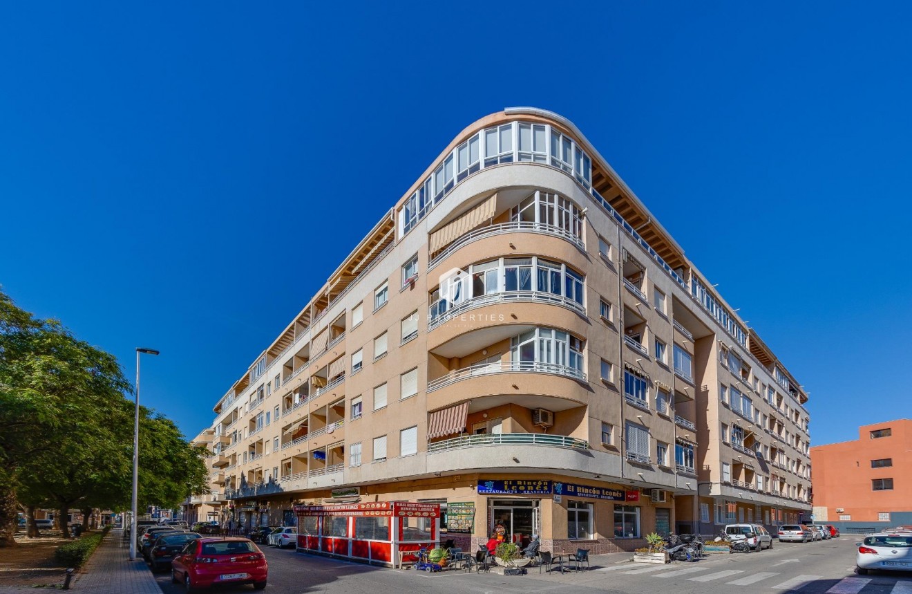 Resale - Apartment / flat -
Torrevieja - Estacion de autobuses