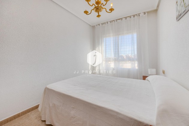 Resale - Apartment / flat -
Torrevieja - Estacion de autobuses
