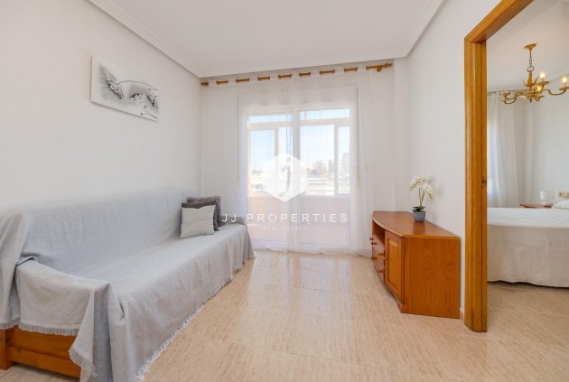 Resale - Apartment / flat -
Torrevieja - Estacion de autobuses