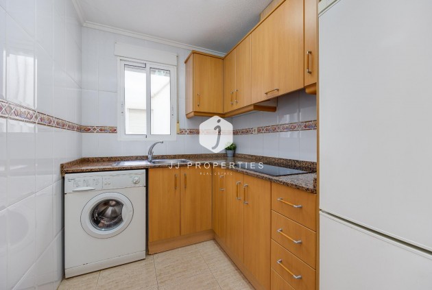 Resale - Apartment / flat -
Torrevieja - Estacion de autobuses