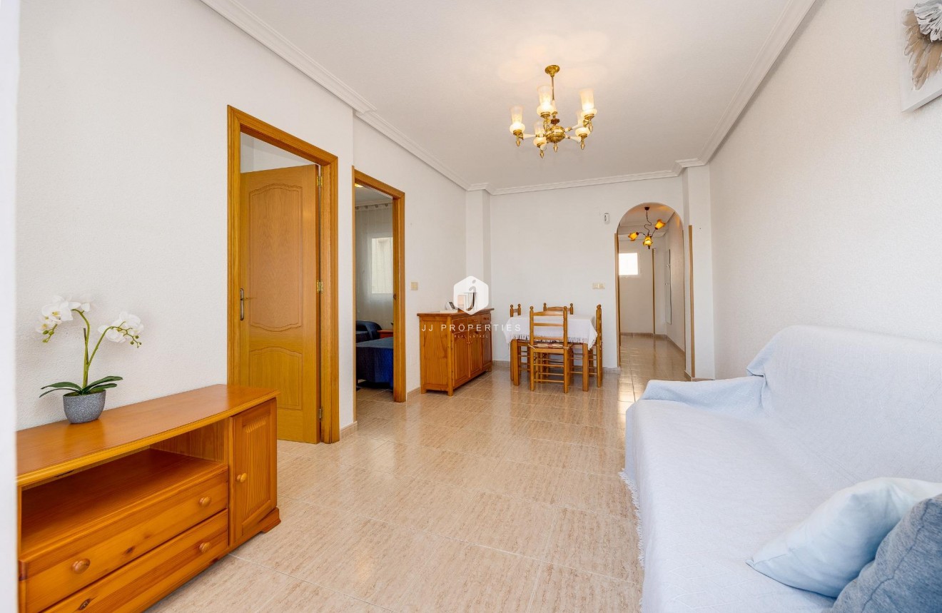 Resale - Apartment / flat -
Torrevieja - Estacion de autobuses