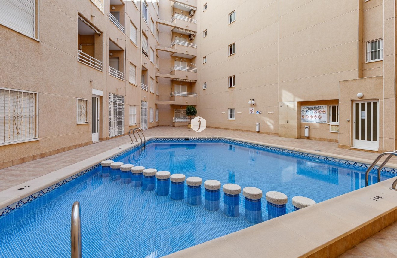 Resale - Apartment / flat -
Torrevieja - Estacion de autobuses