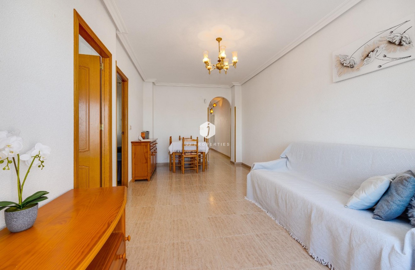 Resale - Apartment / flat -
Torrevieja - Estacion de autobuses