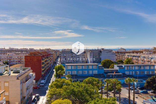 Resale - Apartment / flat -
Torrevieja - Estacion de autobuses