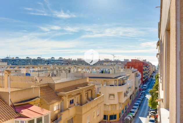 Resale - Apartment / flat -
Torrevieja - Estacion de autobuses