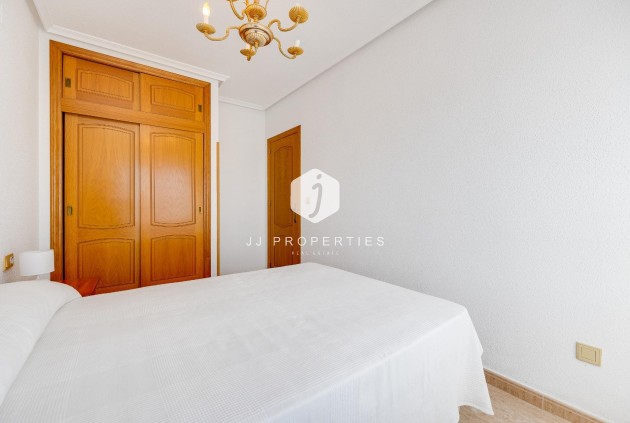 Resale - Apartment / flat -
Torrevieja - Estacion de autobuses